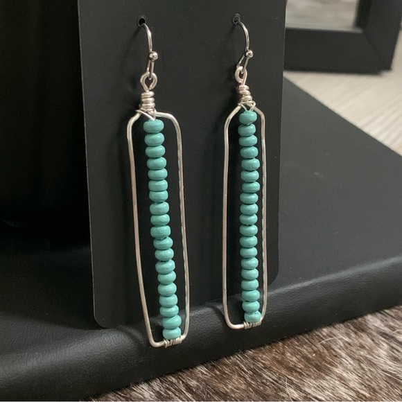 • [Handmade] Boho Beaded Earrings • - Picture 13 of 15